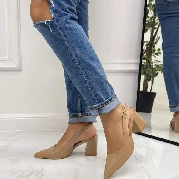 Primi Tacchi Leyla - Decolleté Donna Punta Scarpa Tacco Quadrato Vernice Beige Online
