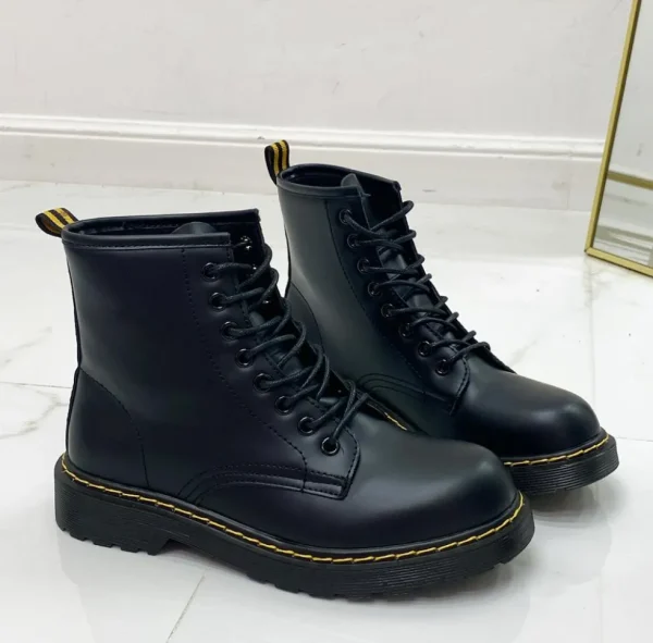 Primi Tacchi Marta - Stivaletto Donna Scarpa Lacci Casual Comodo Nero Outlet